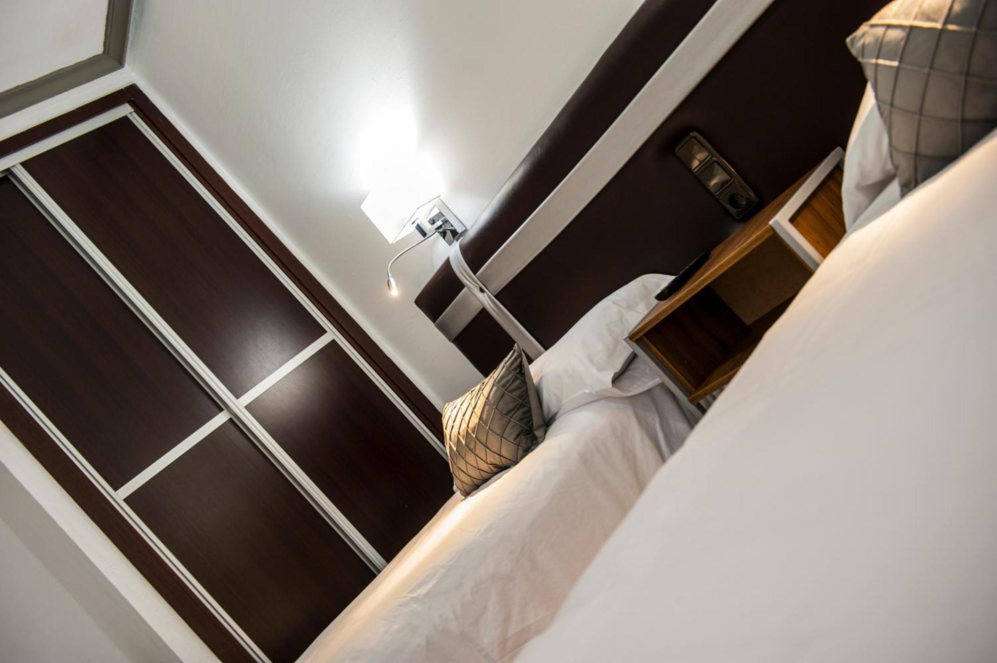 Hostal Las Palomas Lucena Exteriér fotografie